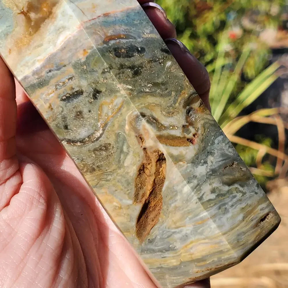 Ocean Jasper Green Sea Crystal Tower Point 320 grams